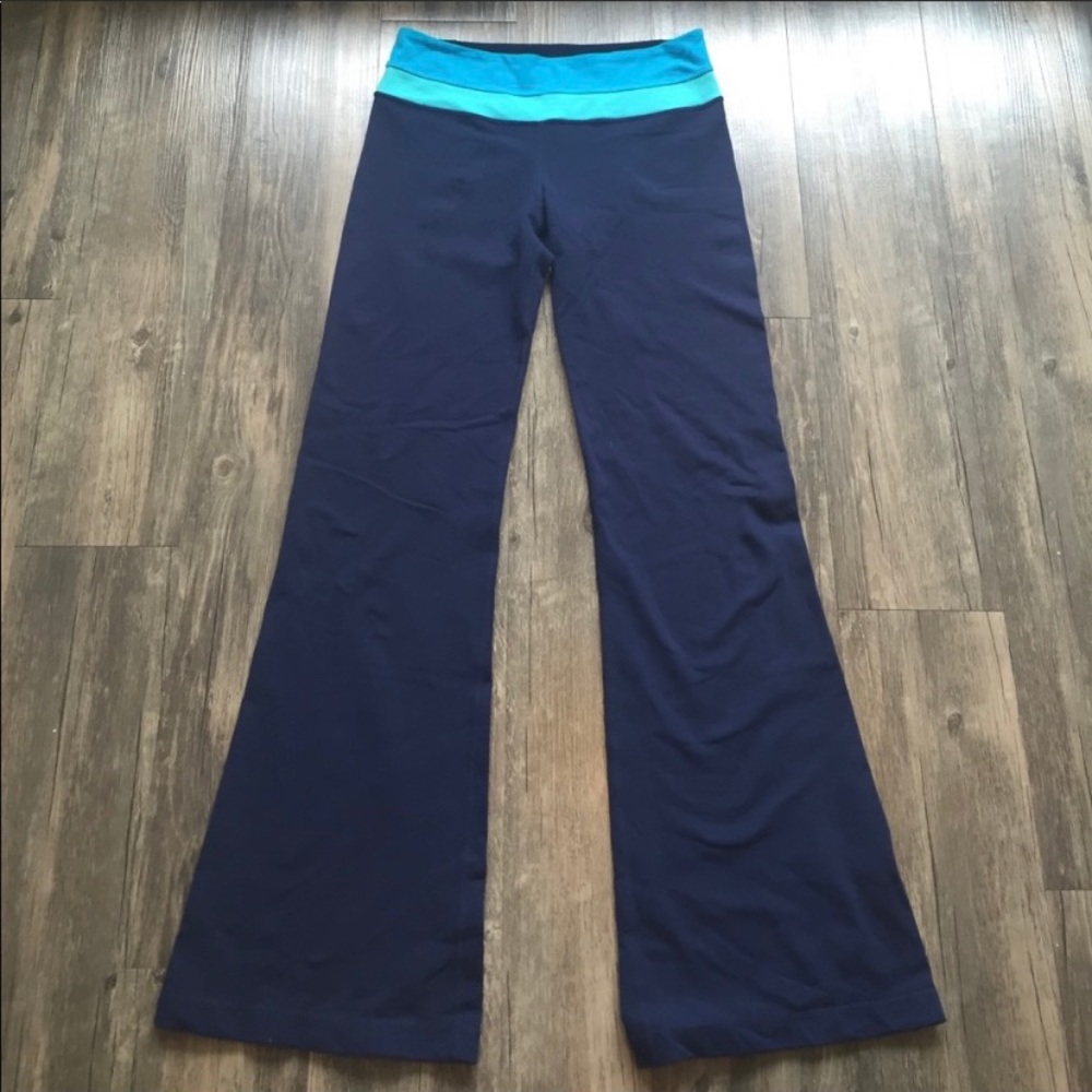 Lululemon size 6